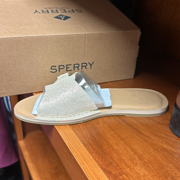 Speedy glittery gold sandals with buckle - Picture 3 of 4